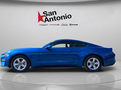 Used 2018 Ford Mustang Coupe RWD image 8
