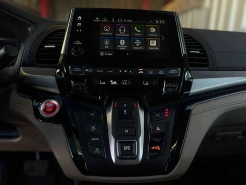 Used 2023 Honda Odyssey Touring image 16