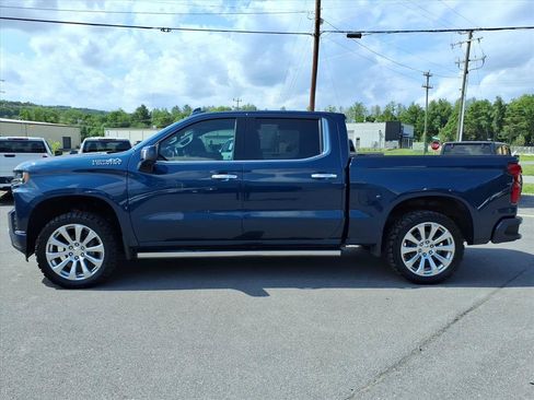 Used 2021 Chevrolet Silverado 1500 High Country w/ Technology Package AWD/4WD image 2