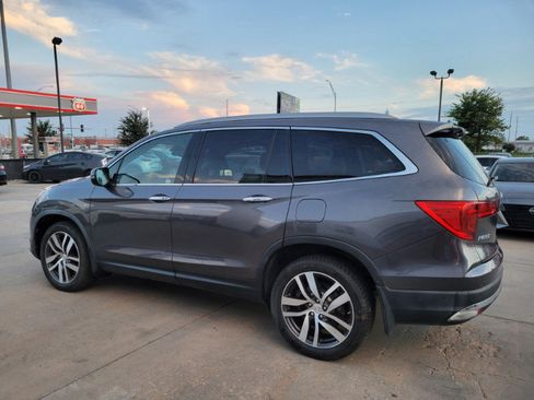 Used 2018 Honda Pilot Elite image 5
