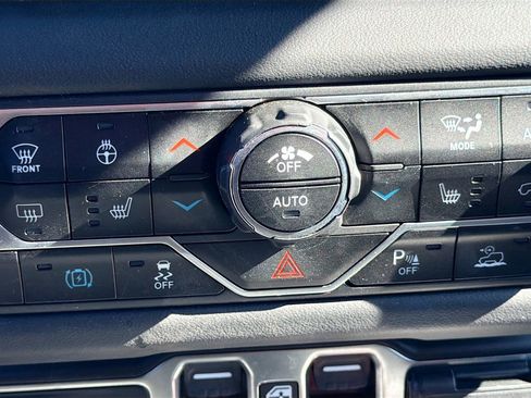 Used 2025 Jeep Wrangler Sahara 4xe w/ Safety Group image 21