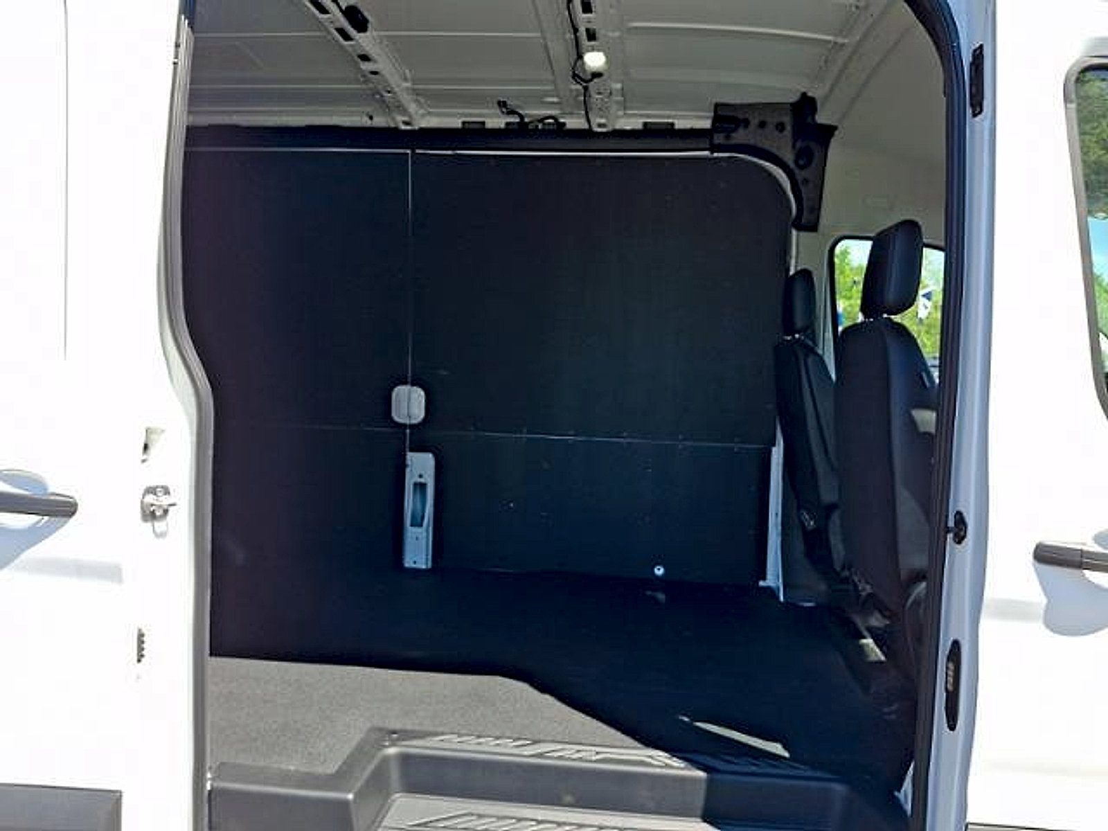 New 2026 Ford Transit 250 148 Medium Roof w/ Load Area Protection Package RWD image 5