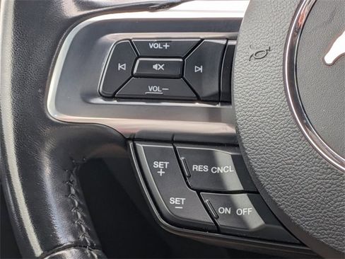 Used 2019 Ford Mustang Premium image 28