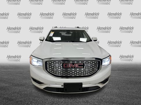 Used 2019 GMC Acadia Denali w/ Technology Package AWD/4WD image 3