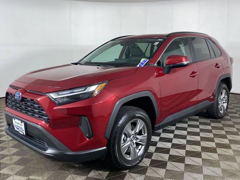 Used 2024 Toyota RAV4 XLE w/ Convenience Package AWD/4WD image 2