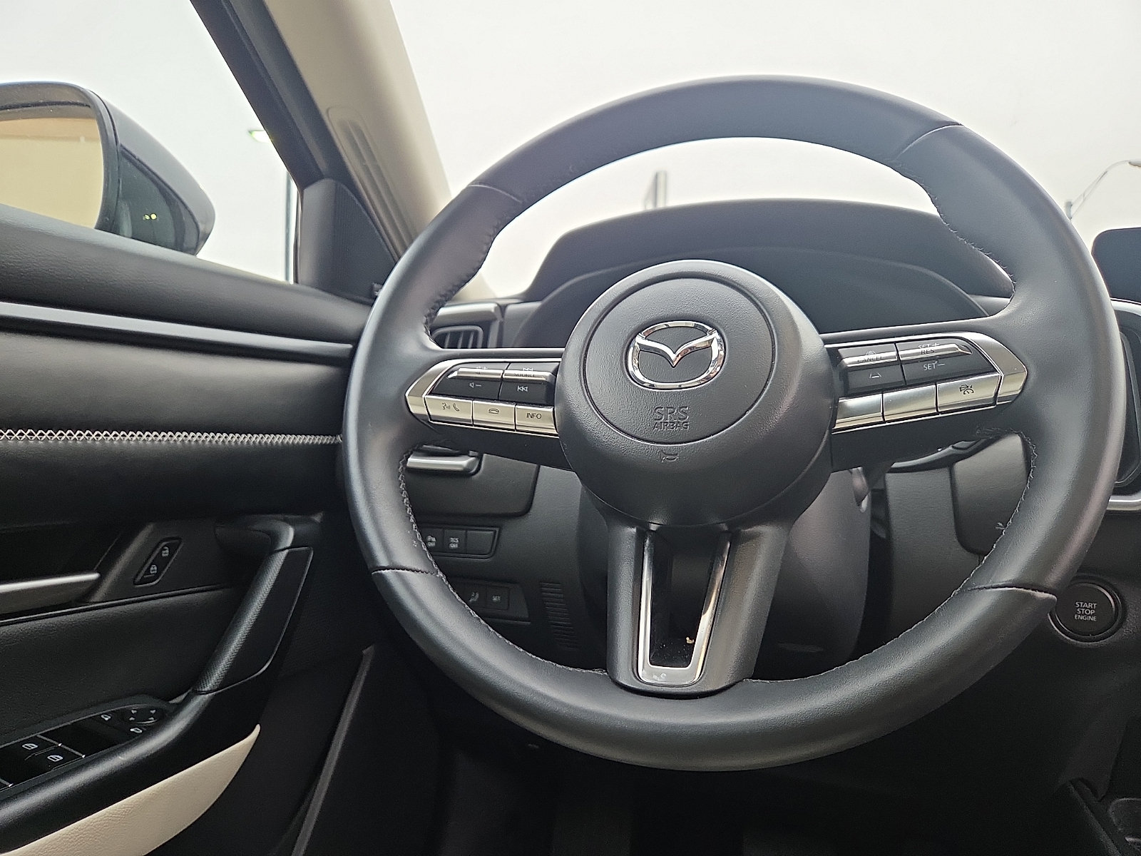 Used 2026 MAZDA CX-50 AWD 2.5 S w/ Cargo Package image 16