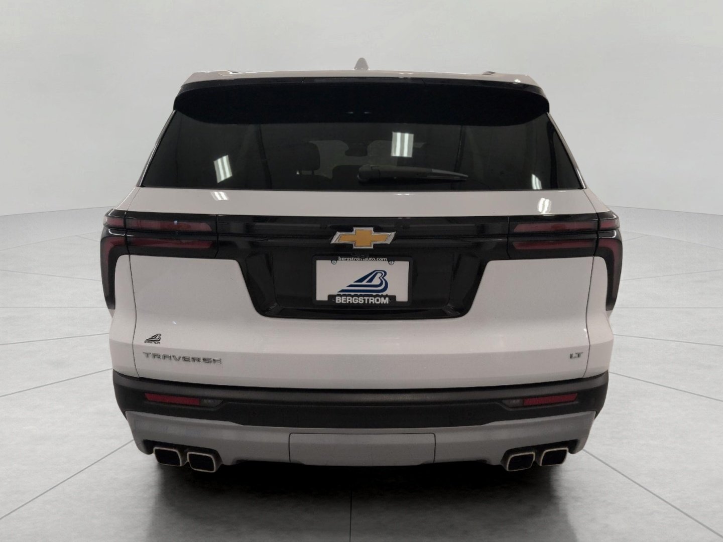 Certified 2024 Chevrolet Traverse LT w/ LPO, Floor Liner Package FWD image 23