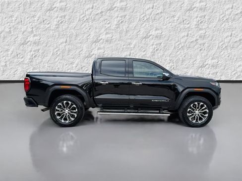 Used 2025 GMC Canyon Denali AWD/4WD image 2