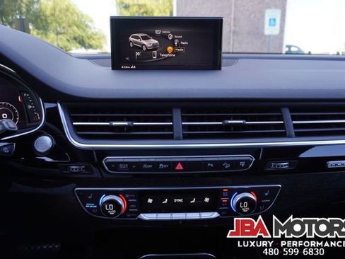 Used 2017 Audi Q7 3.0T Prestige w/ Prestige Package AWD/4WD image 24