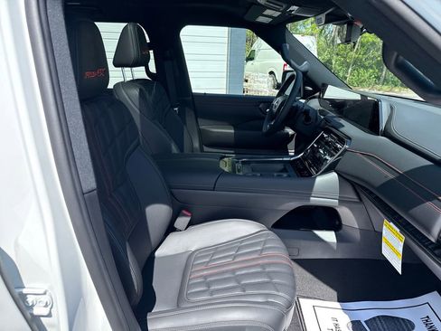 New 2026 Nissan Armada PRO-4X AWD/4WD image 30