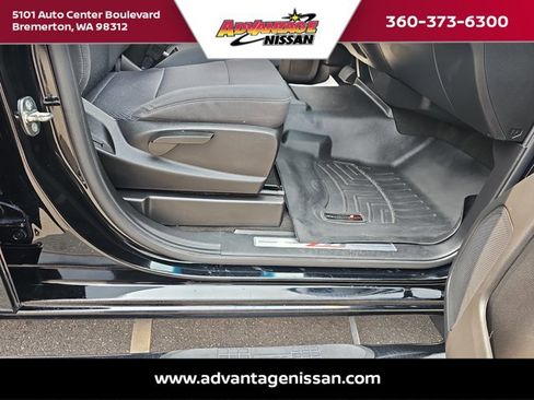 Used 2018 Chevrolet Silverado 1500 LT image 16