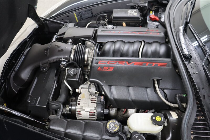 Used 2008 Chevrolet Corvette Convertible w/ Preferred Equipment Group RWD image 31