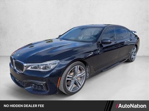Used 2019 BMW 750i w/ M Sport Package RWD image 1
