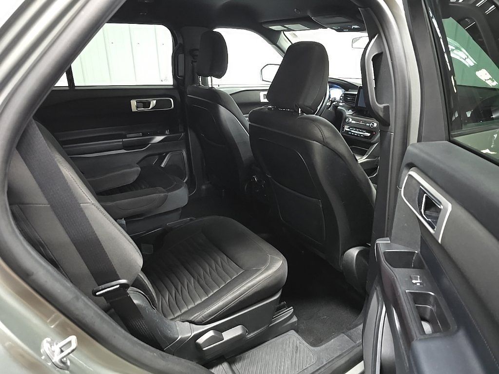Used 2020 Ford Explorer XLT w/ Comfort Package AWD/4WD image 21