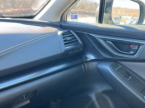 Used 2022 Subaru Crosstrek 2.5i Sport w/ Moonroof Package image 19