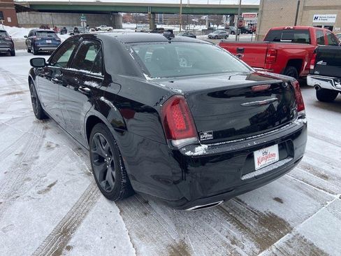 Used 2021 Chrysler 300 S image 5