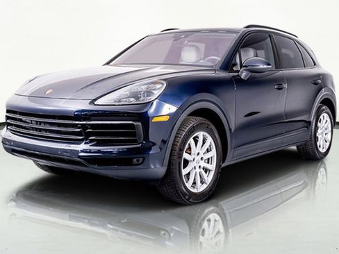 Used 2022 Porsche Cayenne S image 22