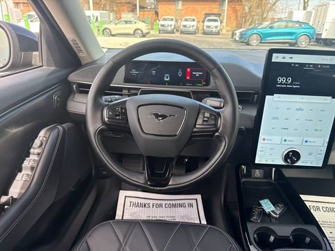 Used 2025 Ford Mustang Mach-E Select w/ Comfort Package Lite image 17