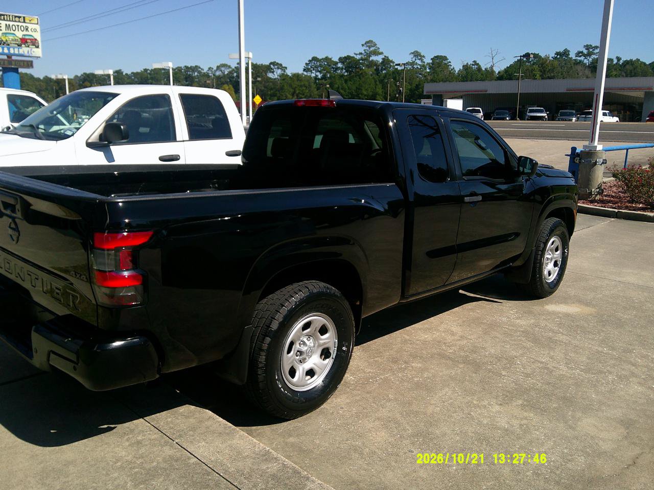 Used 2022 Nissan Frontier S w/ Technology Package AWD/4WD image 4