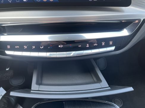 Used 2024 Cadillac Lyriq Luxury w/ LPO, Floor Liner Package image 34