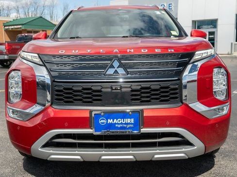Used 2023 Mitsubishi Outlander SEL AWD/4WD image 3