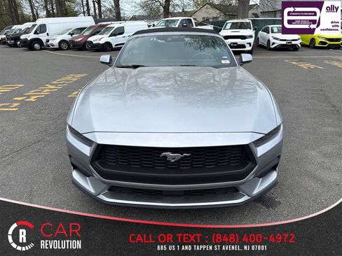 Used 2025 Ford Mustang Premium image 2