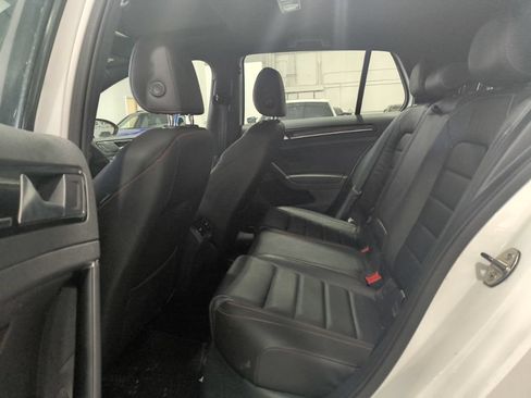 Used 2016 Volkswagen GTI SE w/ Lighting Package (SEL) FWD image 10