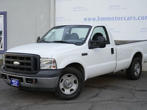 Used 2007 Ford F350 XL RWD image 2
