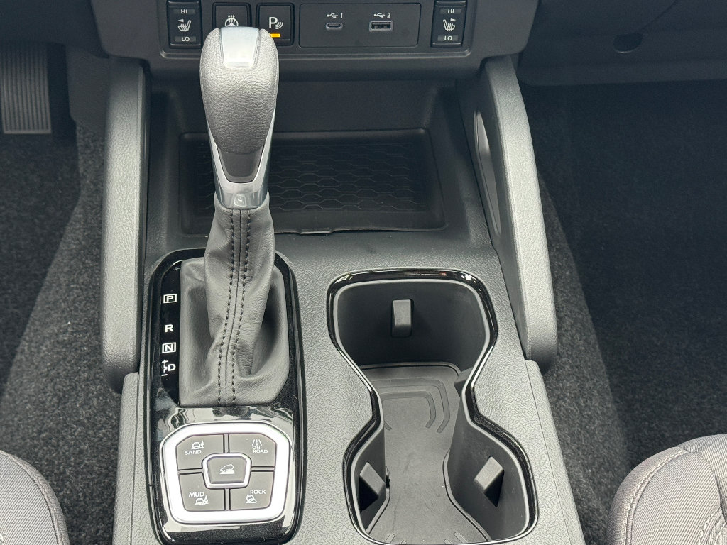 New 2026 Nissan Frontier SV w/ All-Weather Content Package AWD/4WD image 19