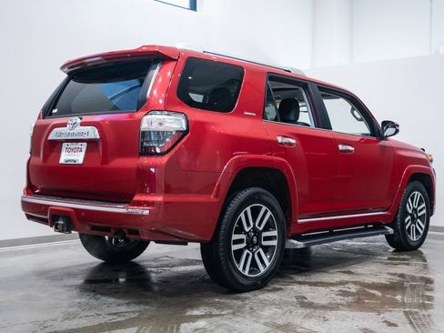 Used 2016 Toyota 4Runner Limited image 9