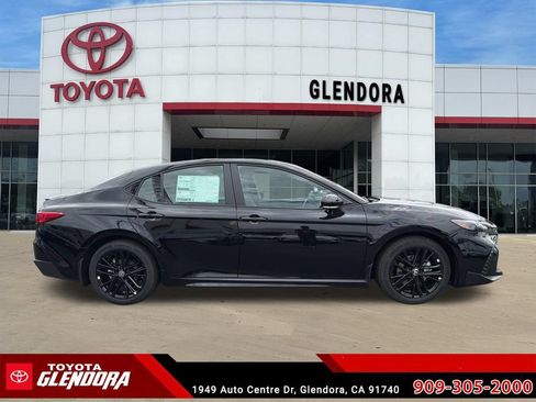 New 2026 Toyota Camry SE FWD image 12