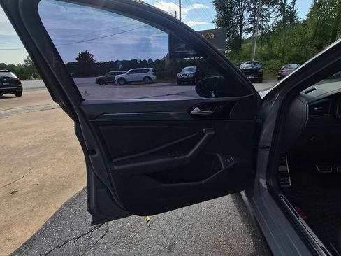 Used 2020 Volkswagen Jetta GLI FWD image 15