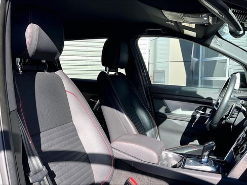 Used 2022 Land Rover Discovery Sport S R-Dynamic image 7