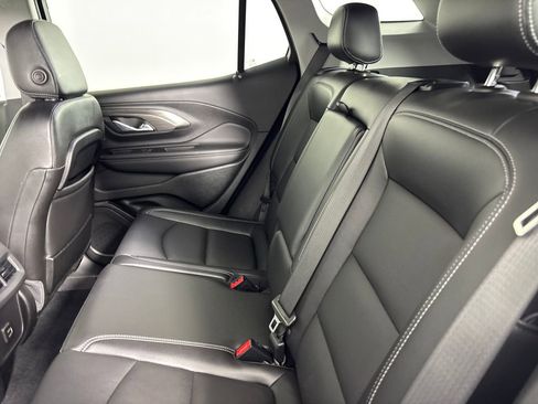 Used 2022 GMC Terrain SLT w/ Infotainment Package II FWD image 31