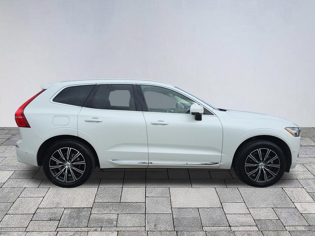 Used 2018 Volvo XC60 T5 Inscription w/ Convenience Package AWD/4WD image 8