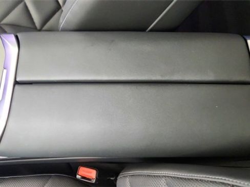 Used 2024 BMW 740i w/ Premium Package image 57