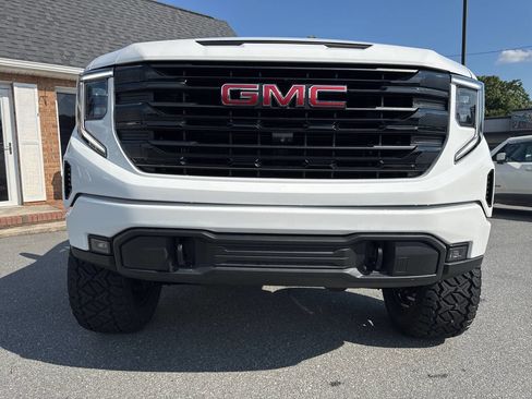 Used 2023 GMC Sierra 1500 Elevation w/ Preferred Package image 7