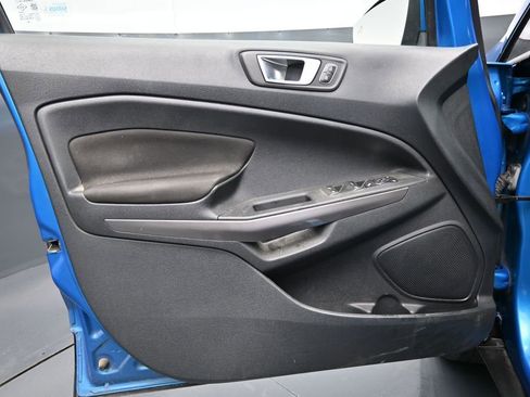 Used 2019 Ford EcoSport SE w/ SE Convenience Package FWD image 10