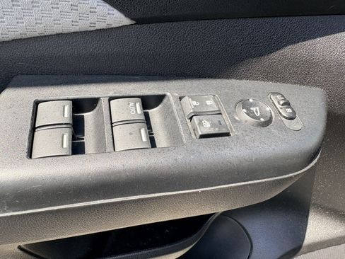 Used 2016 Honda CR-V EX image 12