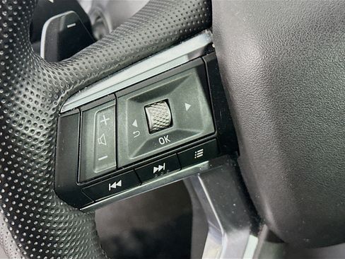 Used 2024 Mitsubishi Outlander SE FWD image 17