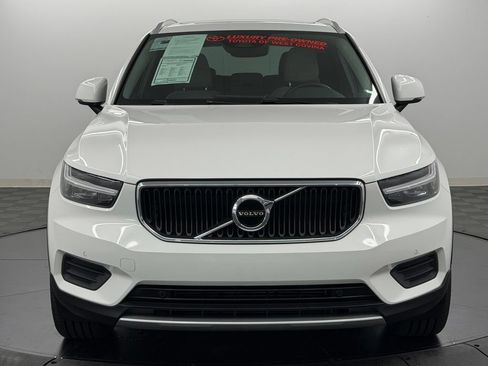 Used 2020 Volvo XC40 T5 Momentum w/ Protection Package Premier AWD/4WD image 6