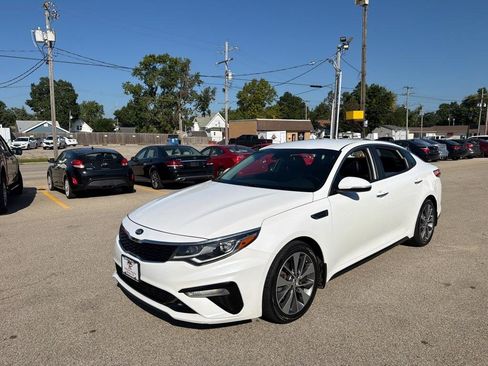 Used 2019 Kia Optima S FWD image 4