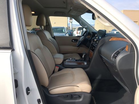 Used 2024 Nissan Armada SL image 35