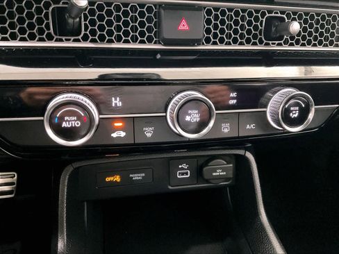 Used 2024 Honda Civic Sport image 25