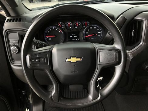 Used 2021 Chevrolet Silverado 1500 Custom image 5