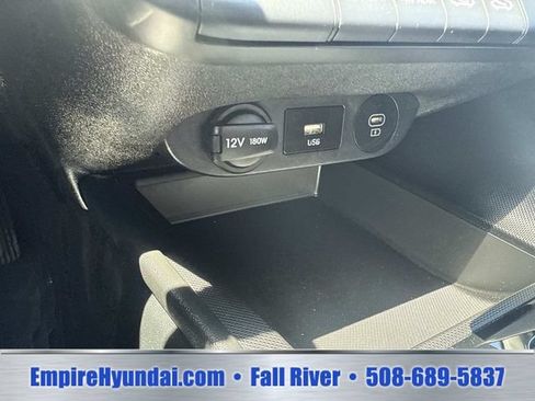 Certified 2024 Hyundai Elantra SEL FWD image 30