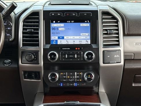 Used 2019 Ford F250 King Ranch w/ King Ranch Ultimate Package AWD/4WD image 21