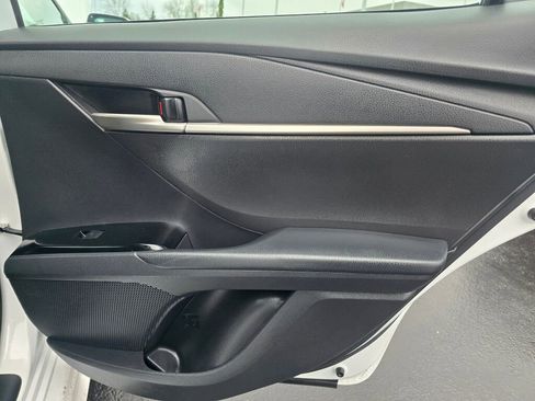 Used 2025 Toyota Camry SE image 24