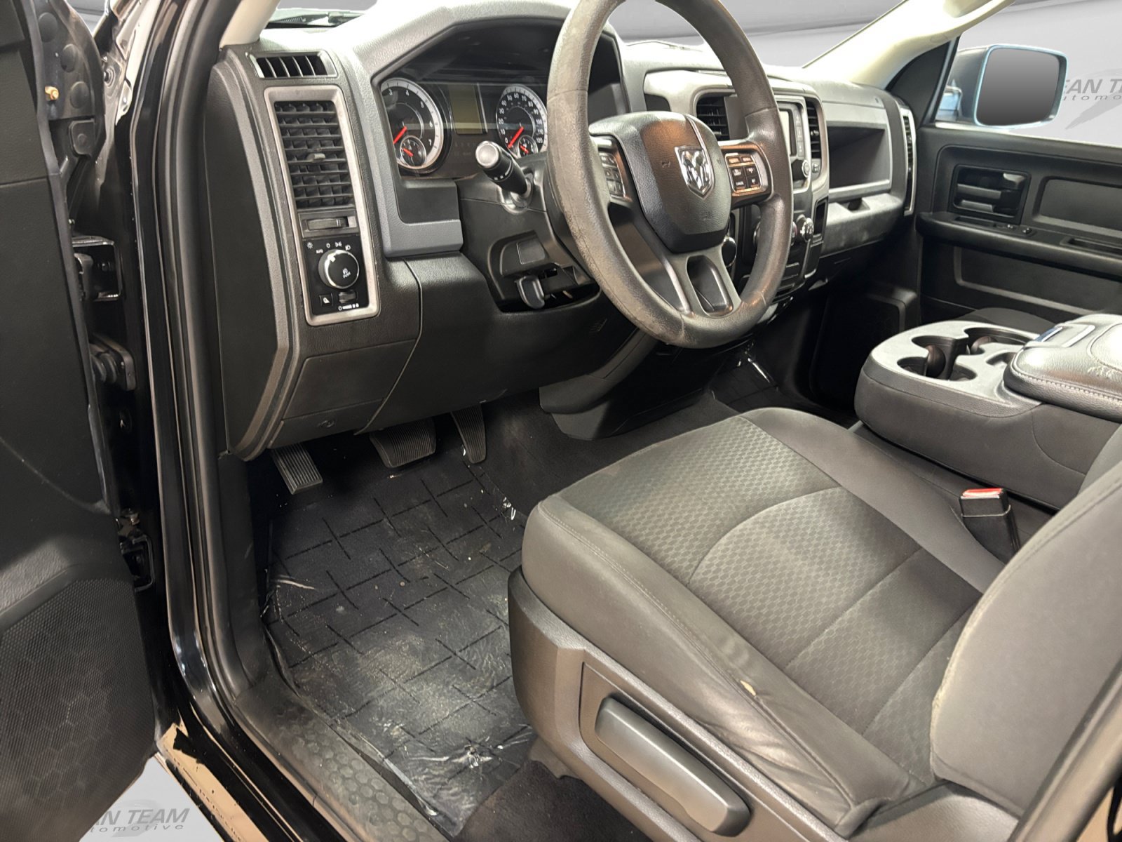 Used 2019 RAM 1500 Express AWD/4WD image 31