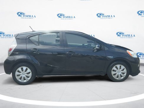 Used 2012 Toyota Prius C One FWD image 6